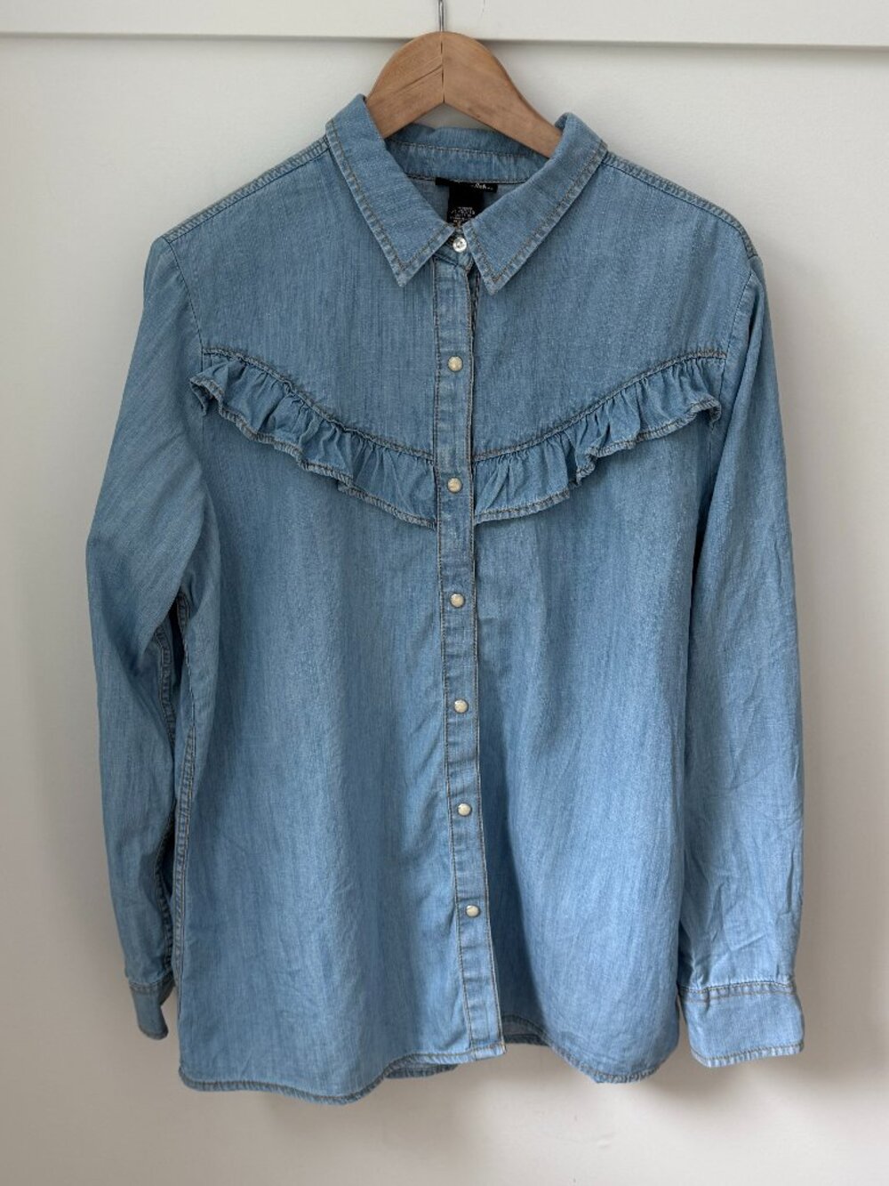 WRANGLER Retro Ruffle Western Chambray Shirt Light Wash Pearl Snap XL